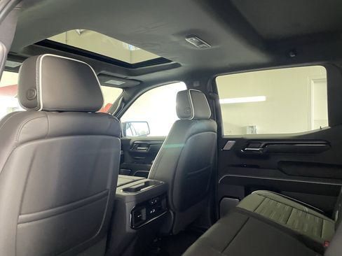 New 2026 GMC Sierra 1500 AT4X image 10