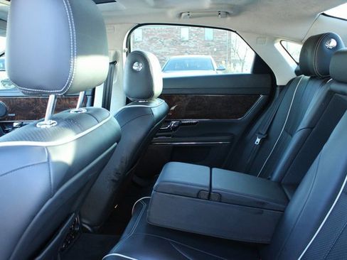 Used 2013 Jaguar XJ AWD image 30