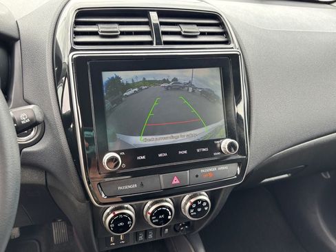 Used 2025 Mitsubishi Outlander Sport SE AWD/4WD image 17