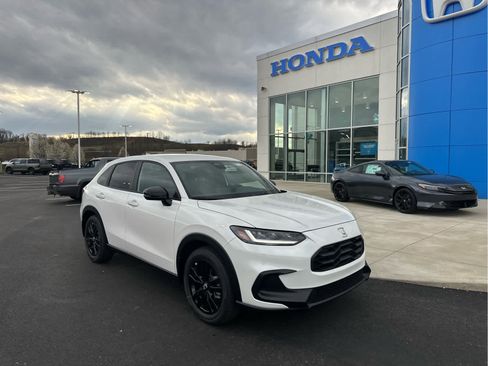 New 2026 Honda HR-V Sport image 3