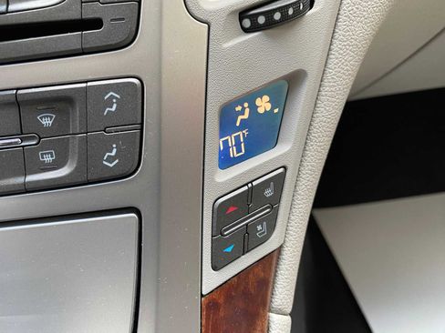 Used 2011 Cadillac CTS Premium RWD image 23