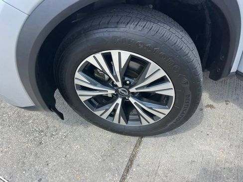 Used 2023 Nissan Rogue SV FWD image 25
