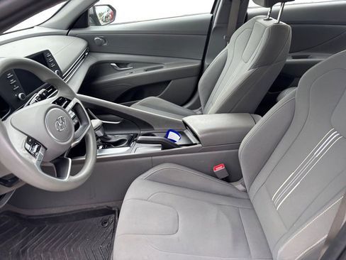 Certified 2023 Hyundai Elantra SEL FWD image 9