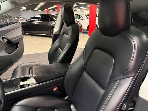 Used 2020 Tesla Model Y Long Range AWD/4WD image 31