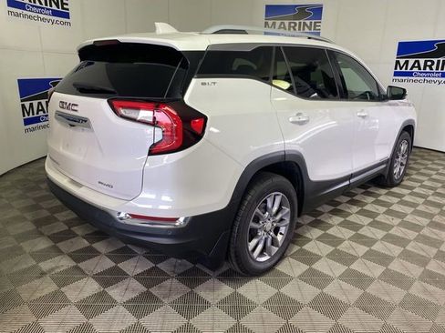Certified 2024 GMC Terrain SLT w/ Infotainment Package II image 13