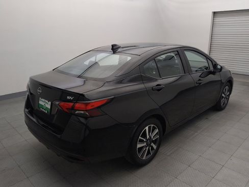 Used 2024 Nissan Versa SV image 9