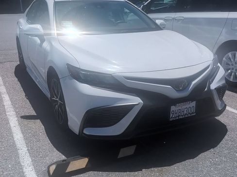 Certified 2023 Toyota Camry SE w/ Convenience Package FWD image 1