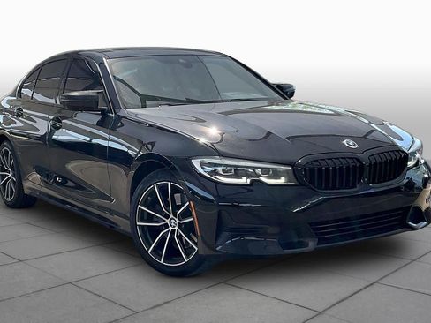 Used 2020 BMW 330i Sedan w/ Convenience Package RWD image 3