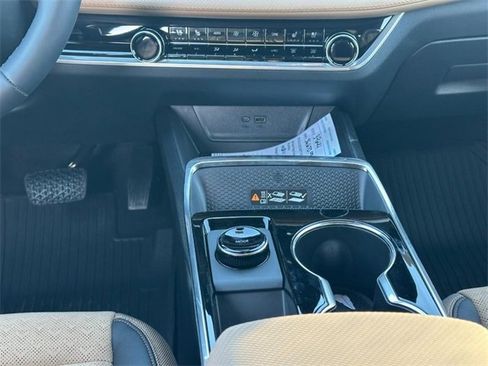 New 2026 Chevrolet Equinox ACTIV w/ Convenience Package III image 8