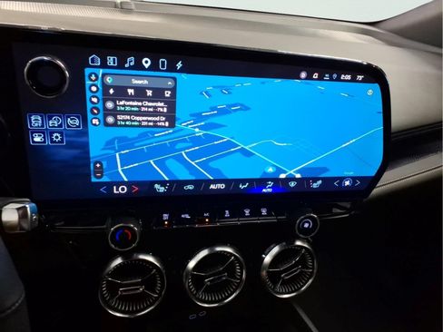 Used 2024 Chevrolet Blazer EV LT AWD/4WD image 19