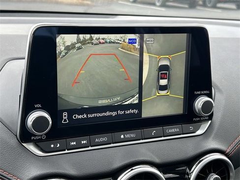 Used 2025 Nissan Sentra SR w/ SR Premium Package image 24