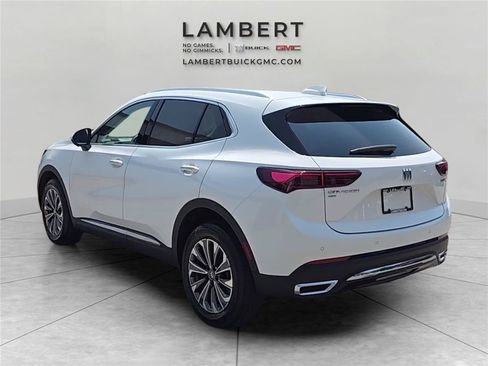 Used 2025 Buick Envision Preferred AWD/4WD image 3