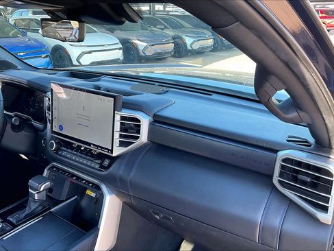 Used 2022 Toyota Tundra Platinum image 18