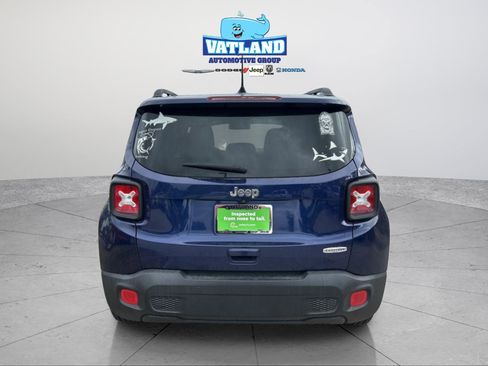 Certified 2018 Jeep Renegade Latitude image 4