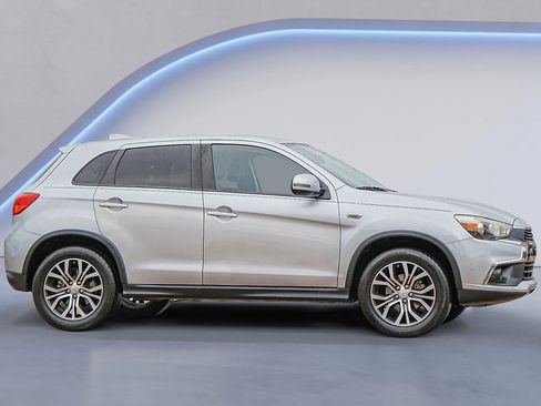 Used 2017 Mitsubishi Outlander Sport ES image 9