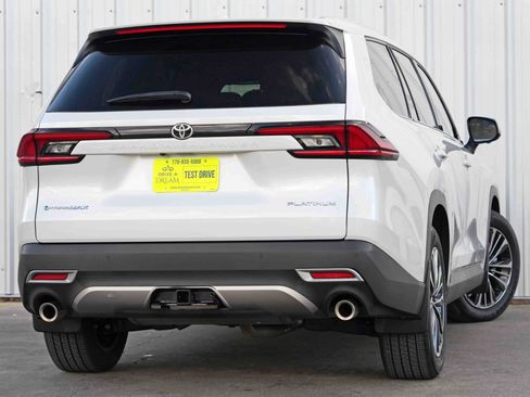 Used 2025 Toyota Grand Highlander AWD Hybrid image 5