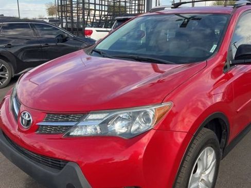 Used 2015 Toyota RAV4 LE image 3