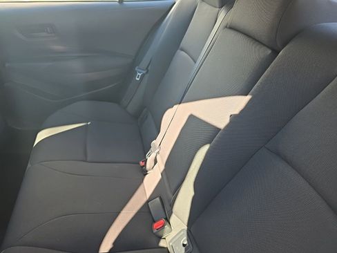 Used 2025 Toyota Corolla LE image 15