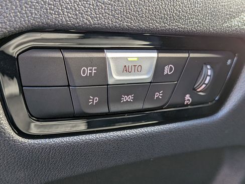 Used 2025 BMW 430i xDrive w/ Premium Package image 17