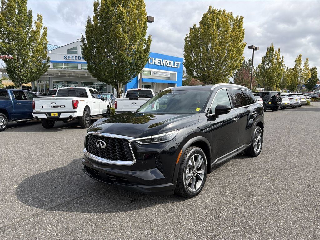 Used 2025 INFINITI QX60 Luxe AWD/4WD image 1