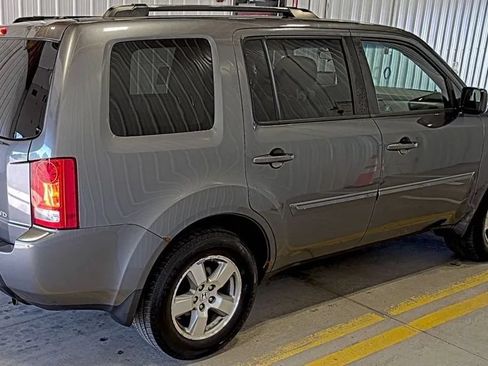 Used 2011 Honda Pilot EX image 2