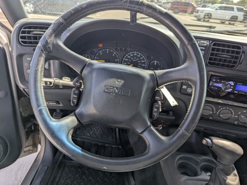 Used 2001 GMC Jimmy SLT w/ SLT Luxury Equipment Group AWD/4WD image 15