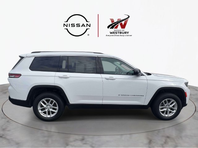 Used 2024 Jeep Grand Cherokee L Laredo AWD/4WD image 5