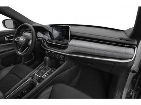 Used 2025 Jeep Compass Latitude w/ Altitude Special Edition image 16