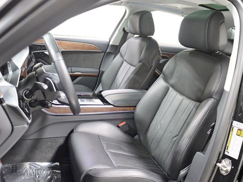 Used 2021 Audi A8 L 4.0T w/ Executive Plus Package image 30