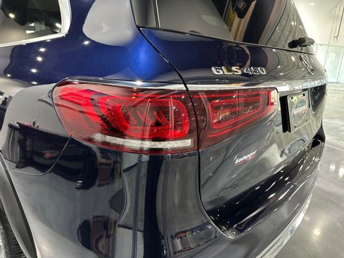 Used 2020 Mercedes-Benz GLS 450 4MATIC image 29