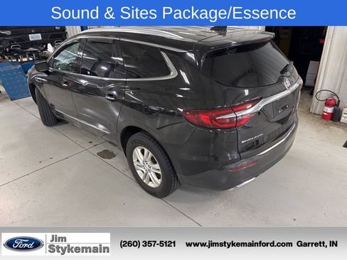 Used 2020 Buick Enclave Essence w/ Sound and Sites Package FWD image 7