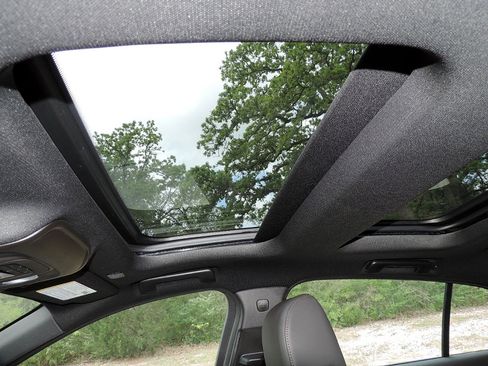 New 2026 Cadillac CT5 V image 9