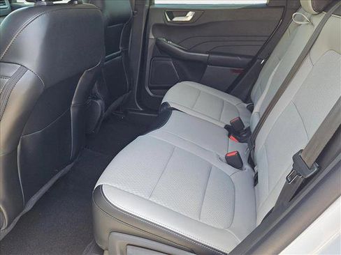 New 2025 Ford Escape SE image 15