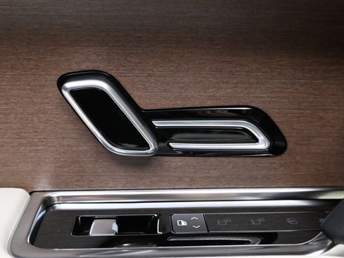 Used 2023 Land Rover Range Rover SE image 52