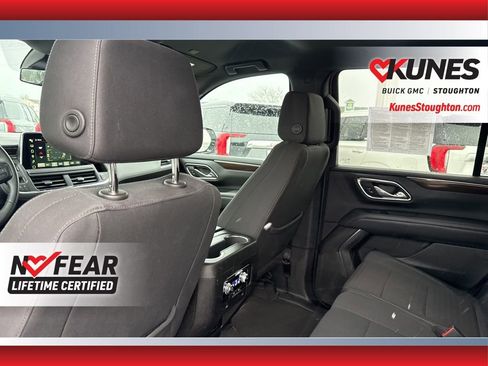 Used 2024 GMC Yukon SLE image 31