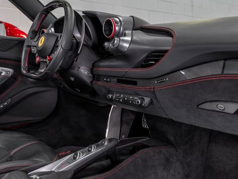 Certified 2022 Ferrari F8 Tributo image 16