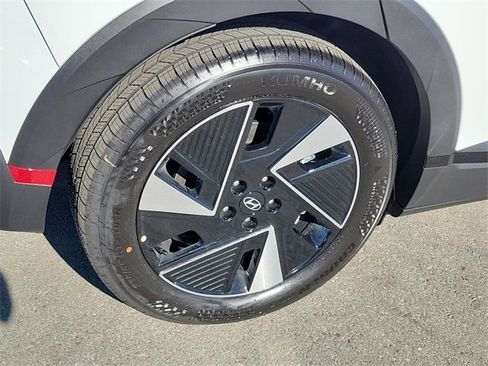New 2026 Hyundai Ioniq 5 SEL image 23