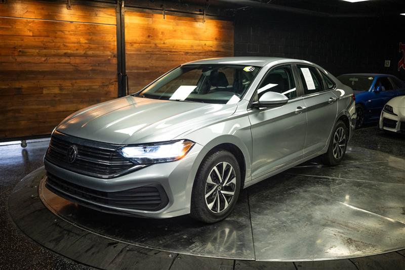 Used 2024 Volkswagen Jetta S FWD image 2