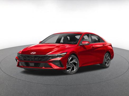 Used 2025 Hyundai Elantra Limited FWD image 3