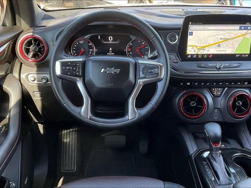 Certified 2025 Chevrolet Blazer RS image 7
