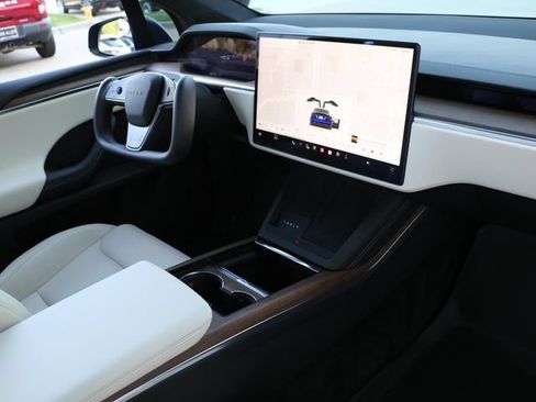 Used 2023 Tesla Model X AWD/4WD image 12