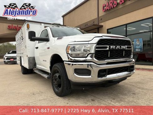 Used 2020 RAM 3500 Tradesman w/ Chrome Appearance Group image 1