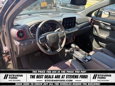 Used 2025 Chevrolet Blazer RS FWD image 19