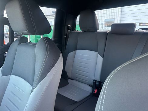 Used 2025 Toyota Tacoma TRD Off-Road image 37