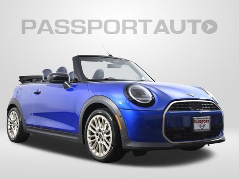 Certified 2025 MINI Cooper S image 3
