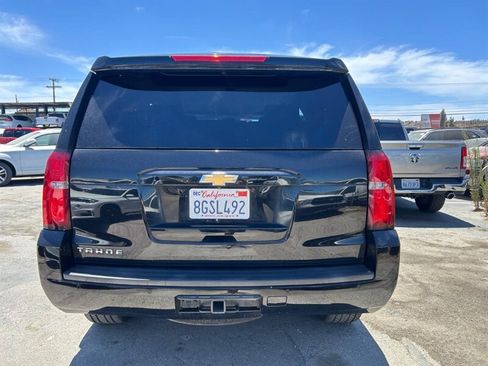 Used 2018 Chevrolet Tahoe LT w/ Luxury Package RWD image 13