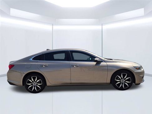Used 2018 Chevrolet Malibu LT FWD image 7