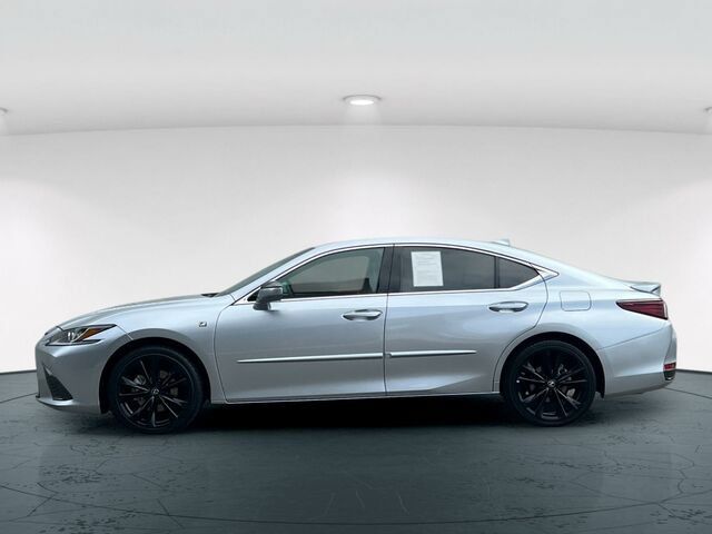 Used 2024 Lexus ES 300h F Sport FWD image 3