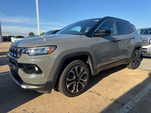 Used 2024 Jeep Compass Limited AWD/4WD image 1