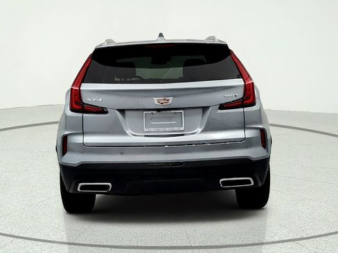 Certified 2024 Cadillac XT4 Premium Luxury w/ Cold Weather Package FWD image 4